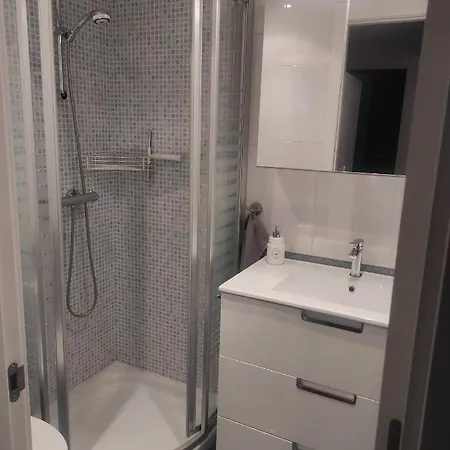 Habitacion Centro Bano Privado Piso Compartido * Oviedo